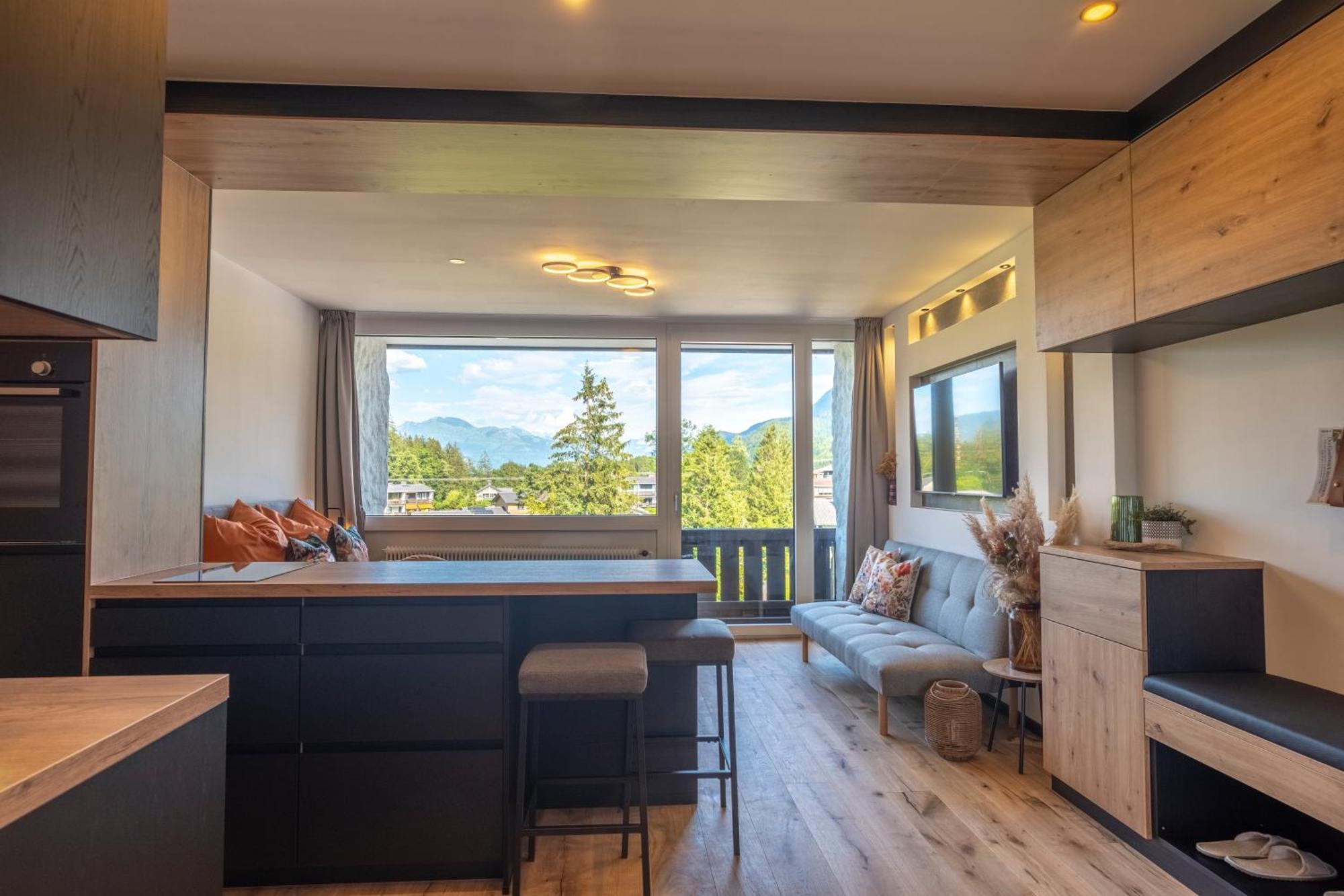 Suite Apartment Modern Getaway - Neu Renoviert - Strobl Am Wolfgangsee Exterior photo